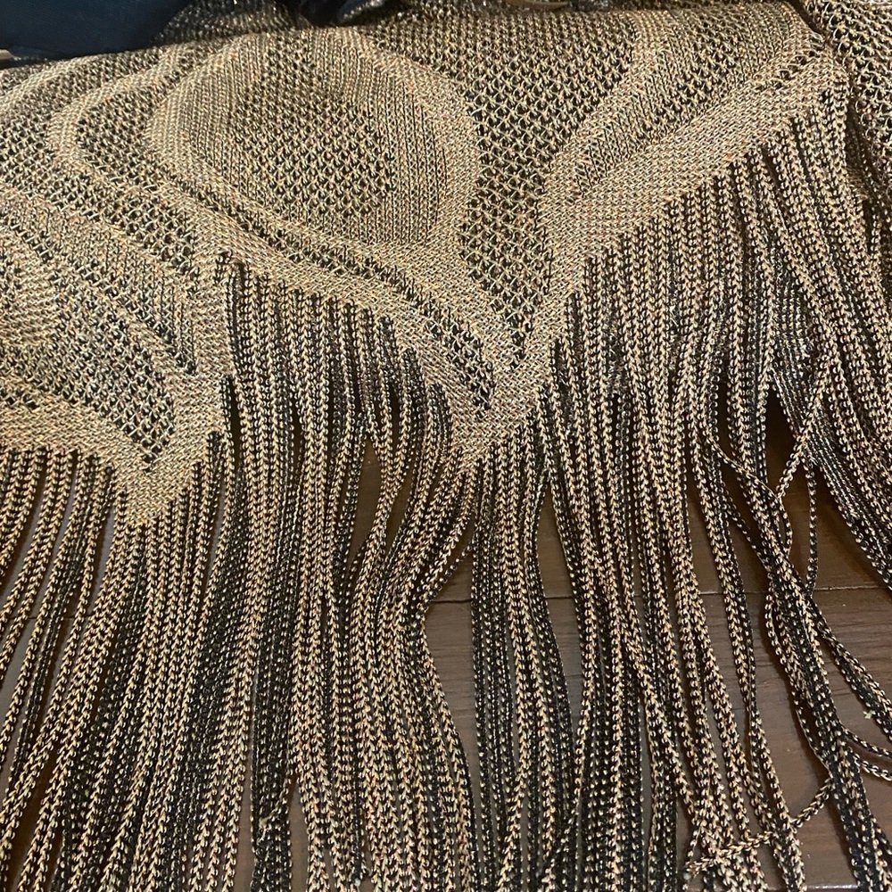 Express occasion dress with fringe and metallic shimmer. - Picture 5 of 16